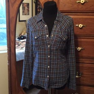 GUC cozy flannel shirt